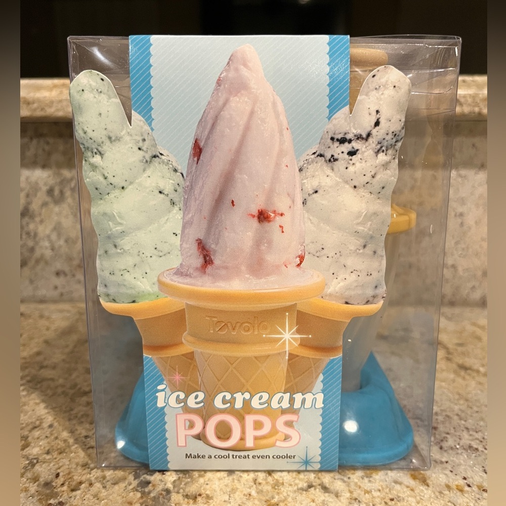 NWT- Ice Cream Popsicle Molds (Set of 4)